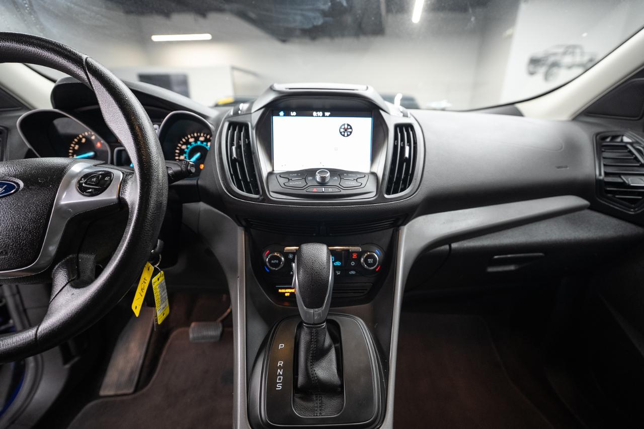 Ford Escape photo 20