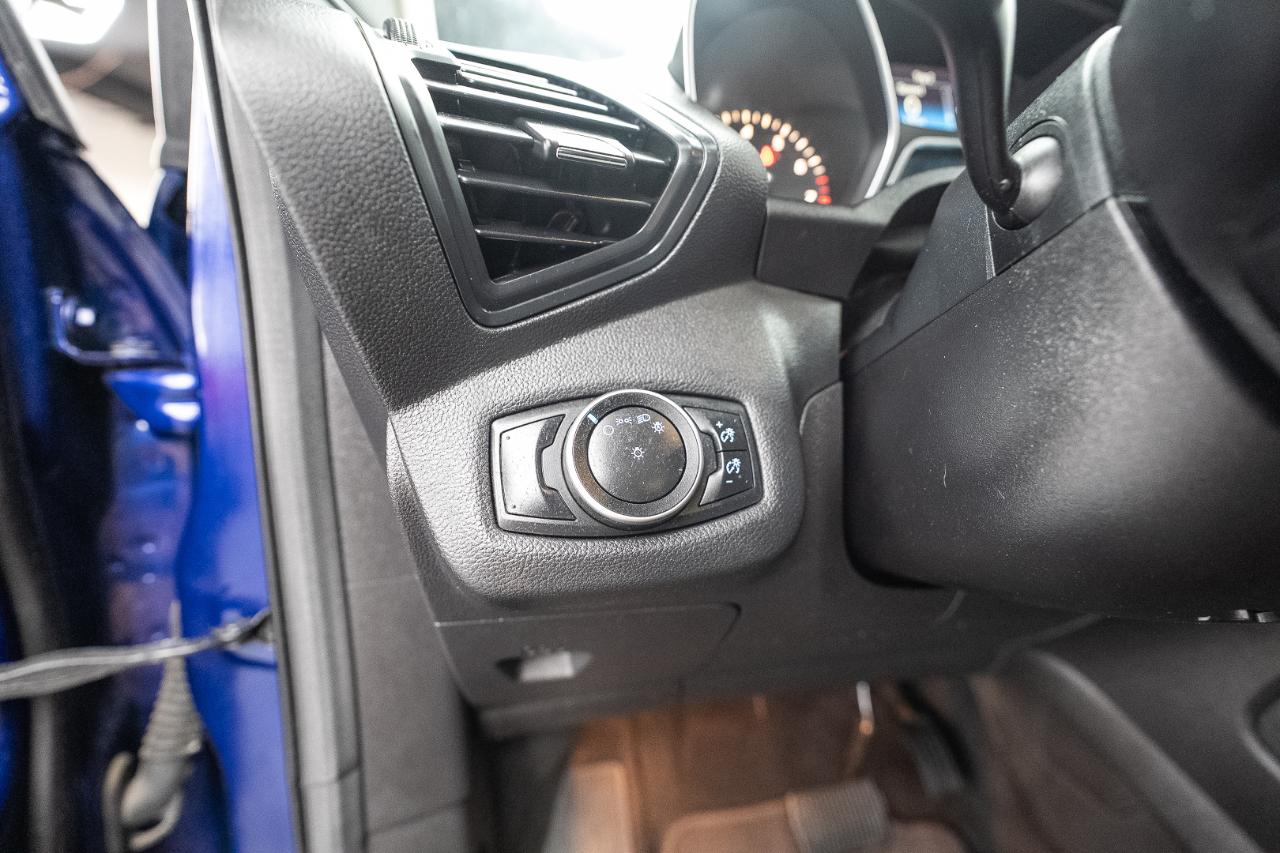 Ford Escape photo 21