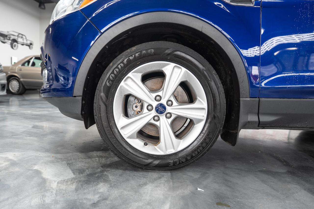 Ford Escape photo 22