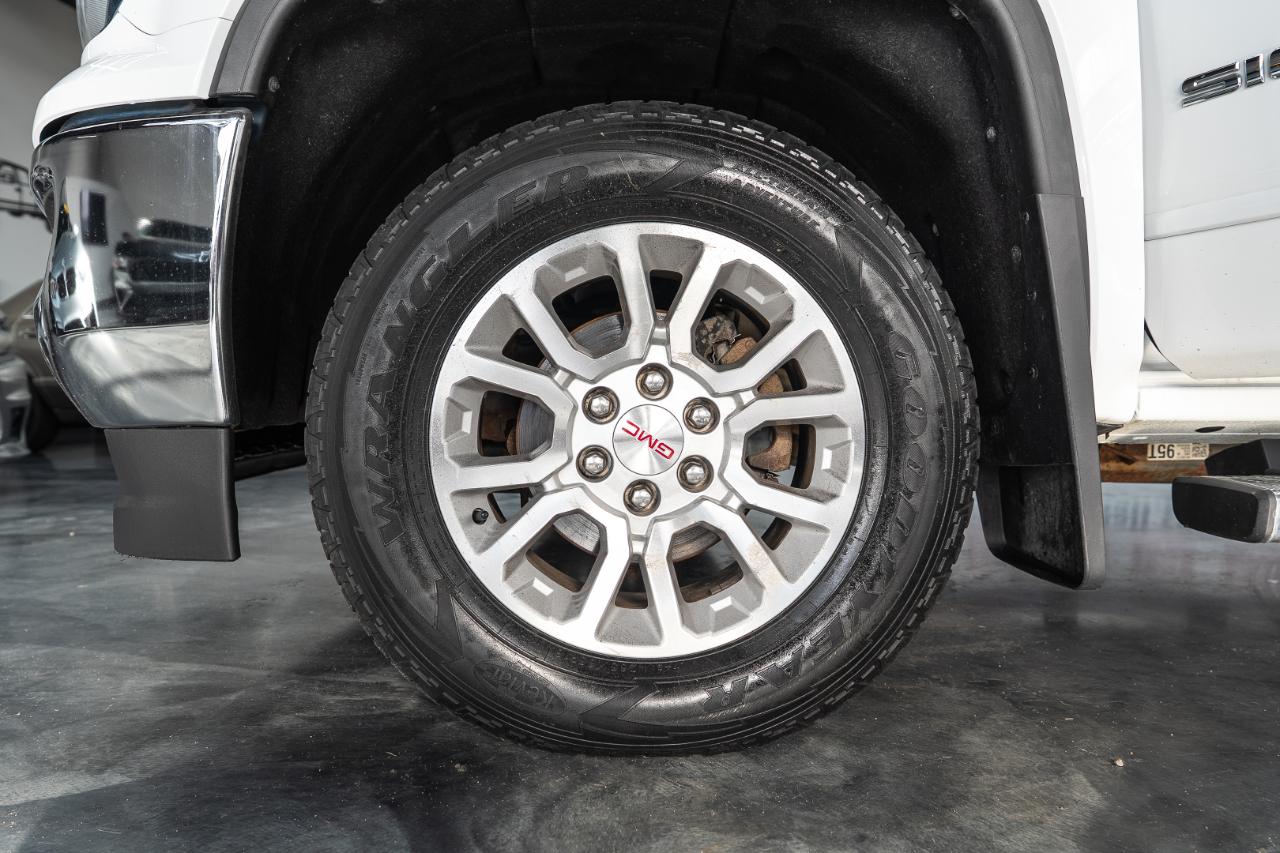 GMC Sierra photo 22
