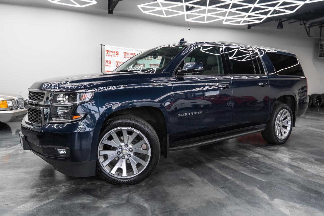 Chevrolet Suburban photo 2