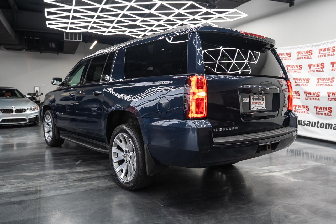 Chevrolet Suburban photo 4