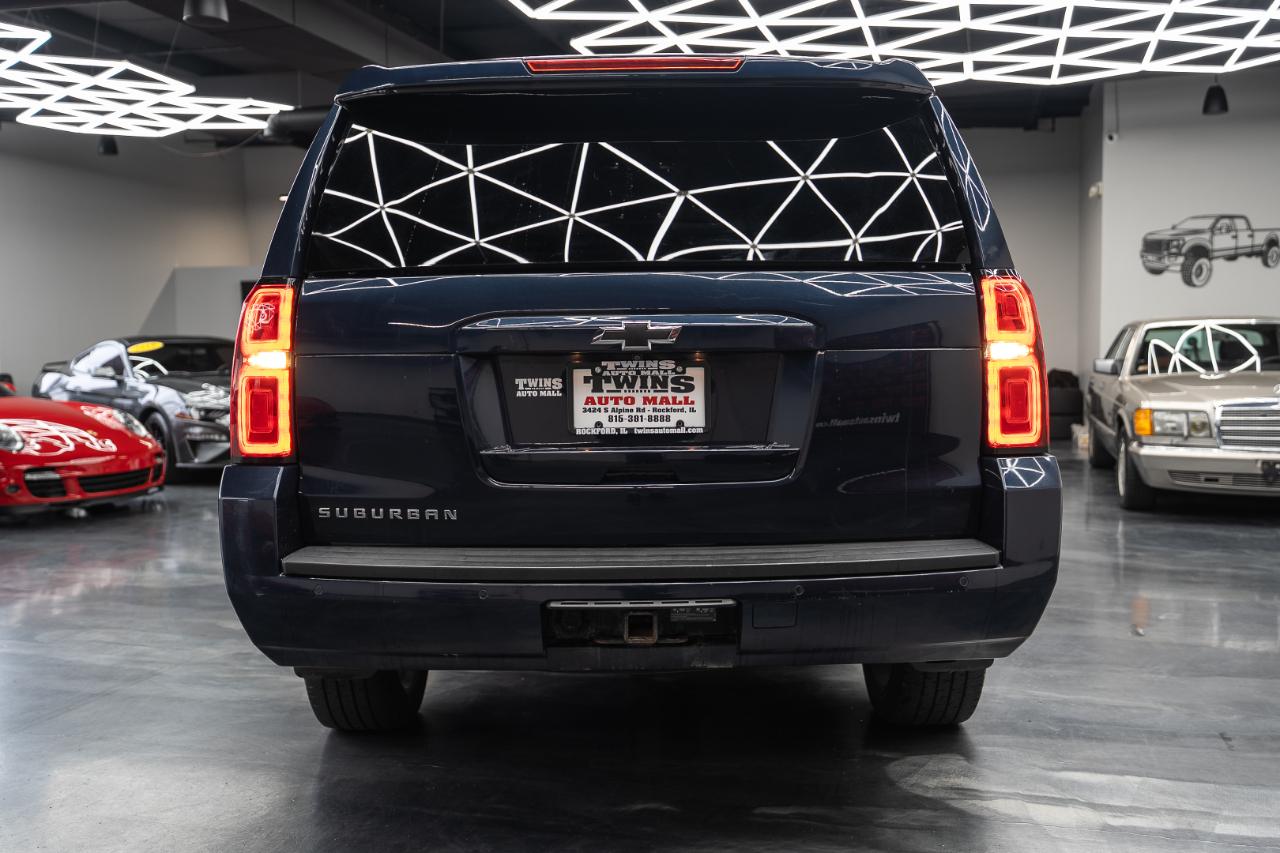 Chevrolet Suburban photo 5