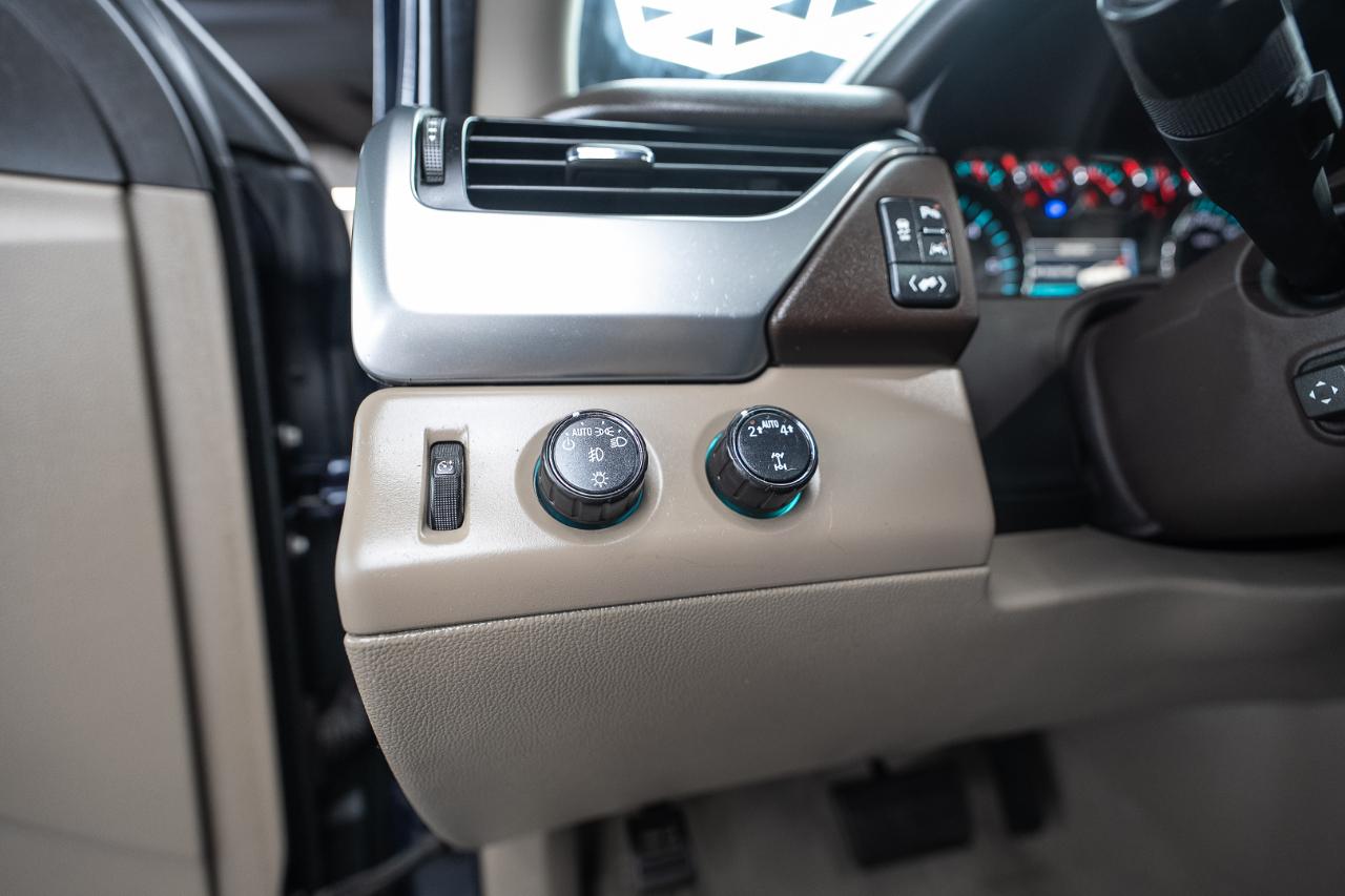 Chevrolet Suburban photo 21