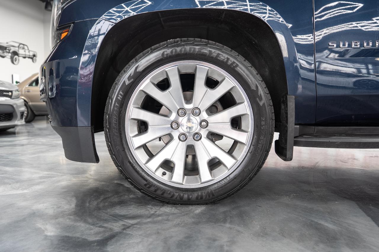 Chevrolet Suburban photo 24