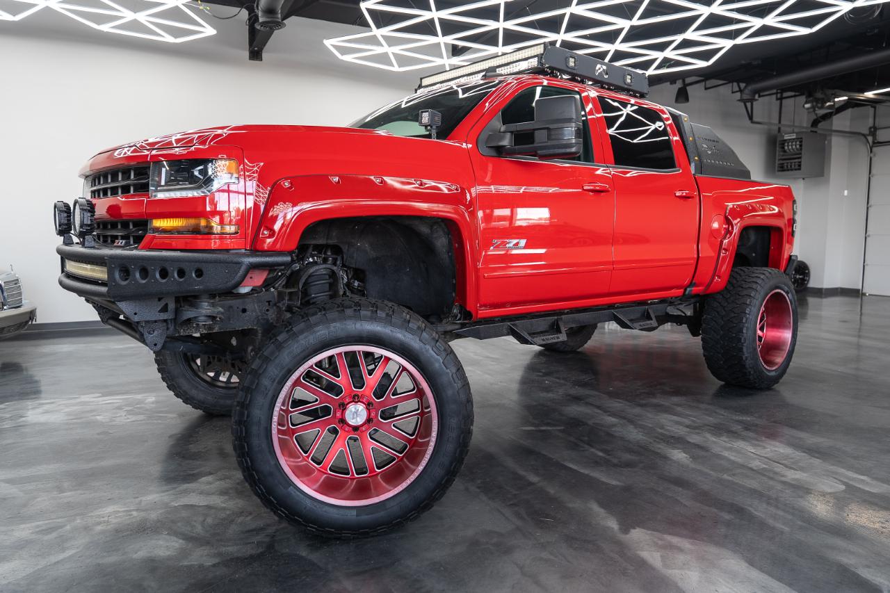 Chevrolet Silverado photo 2