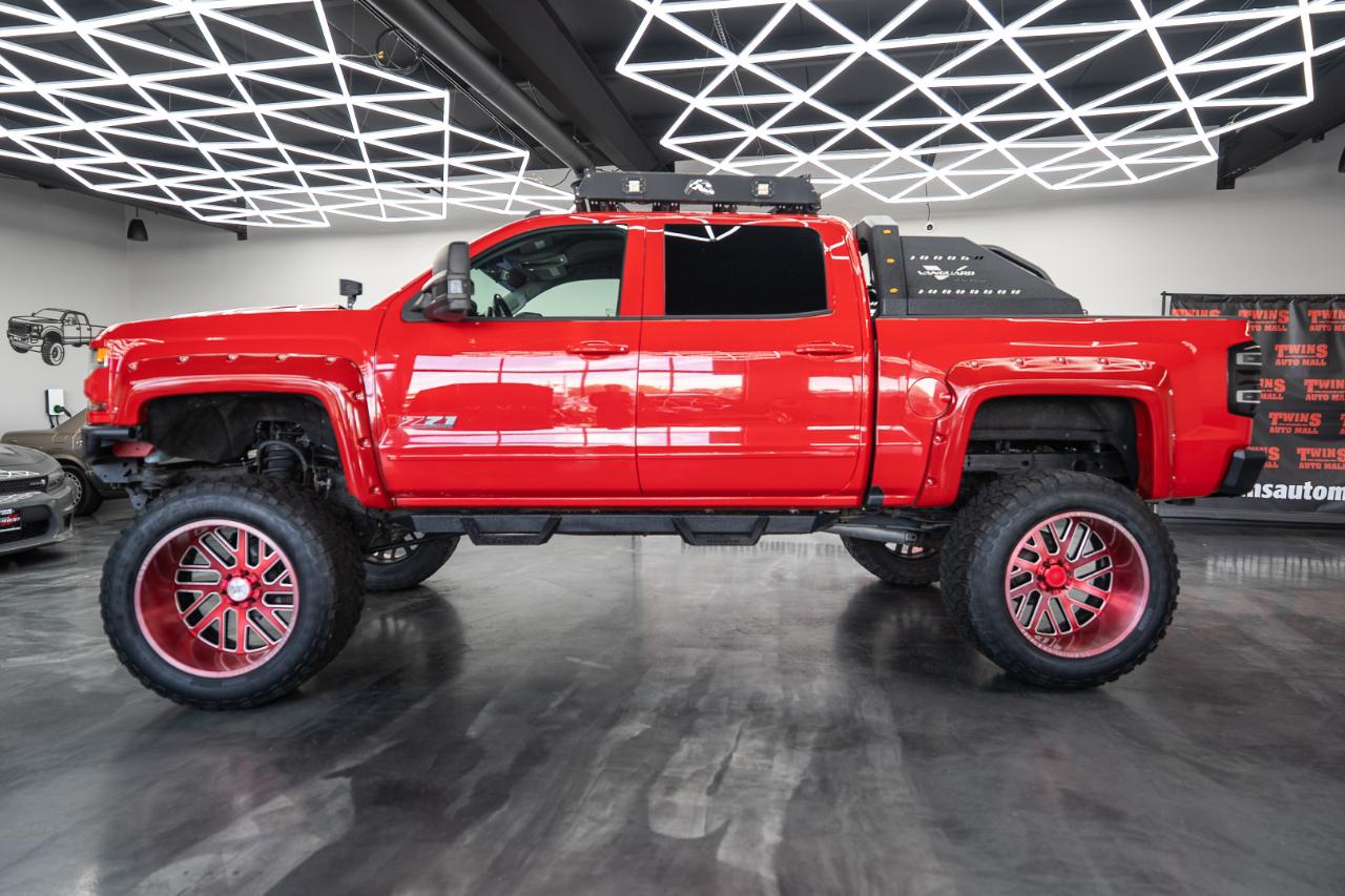 Chevrolet Silverado photo 3