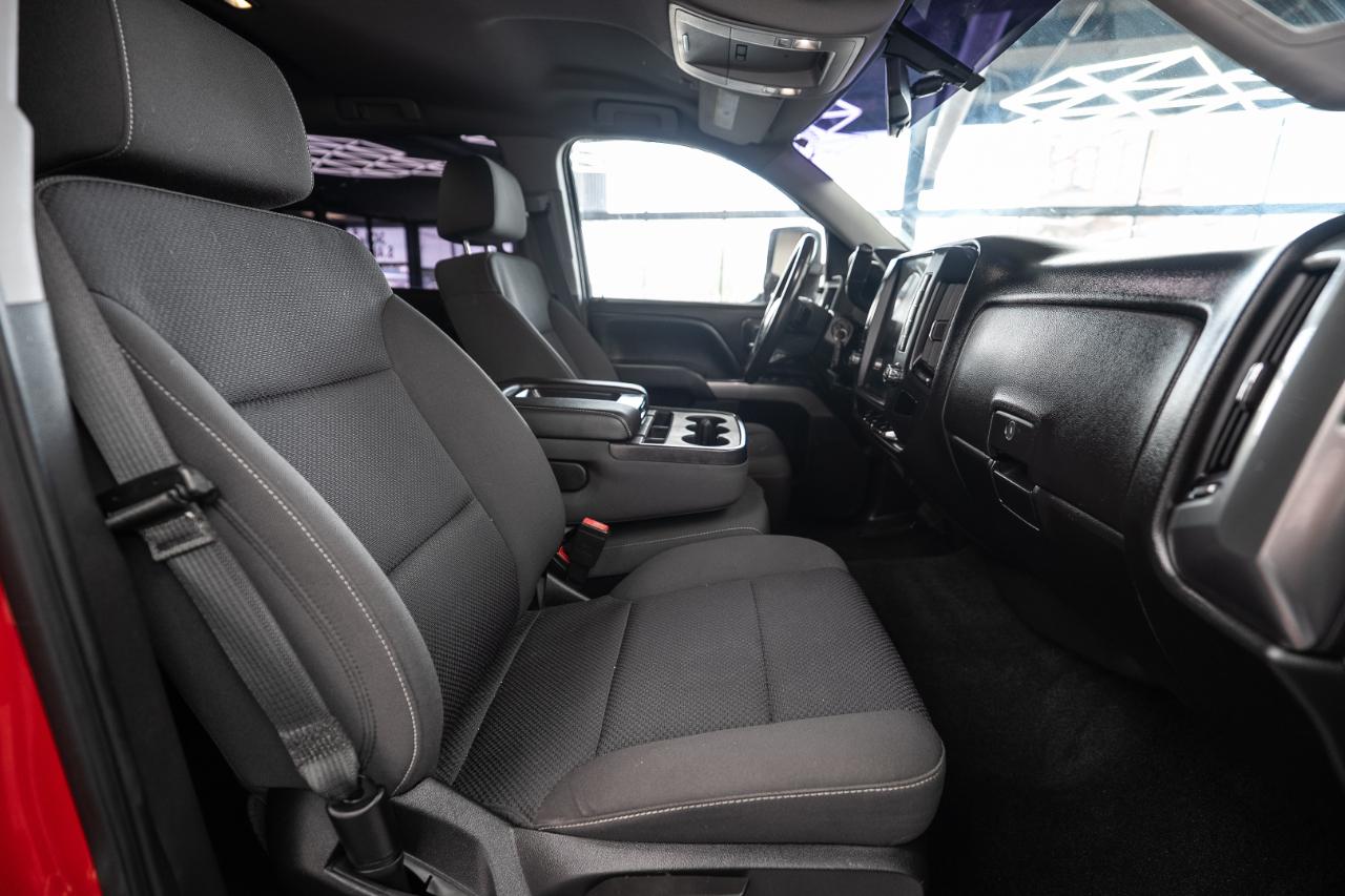Chevrolet Silverado photo 15
