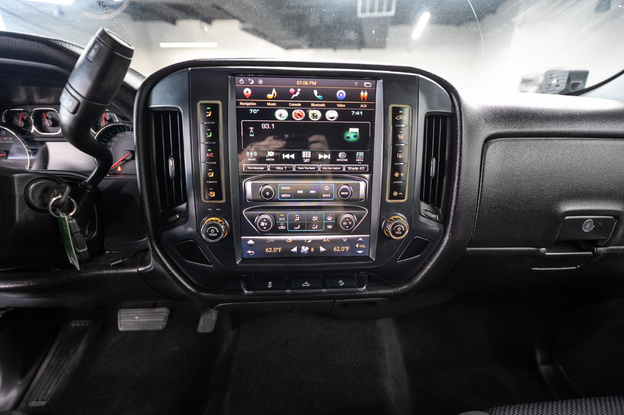 Chevrolet Silverado photo 18
