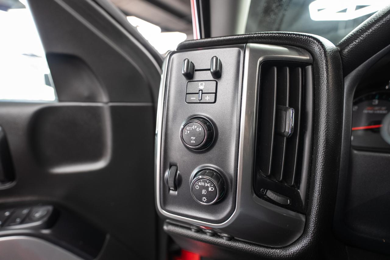 Chevrolet Silverado photo 19