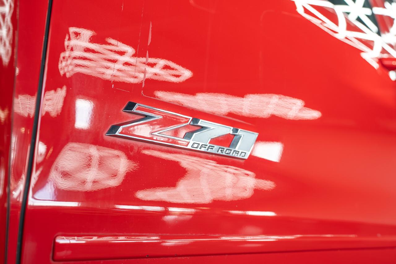 Chevrolet Silverado photo 21