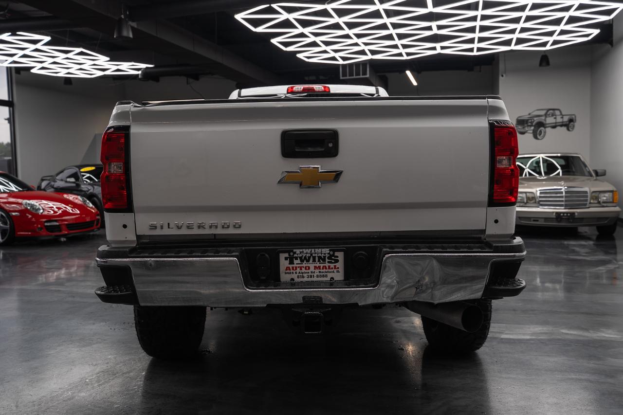 Chevrolet Silverado HD photo 5