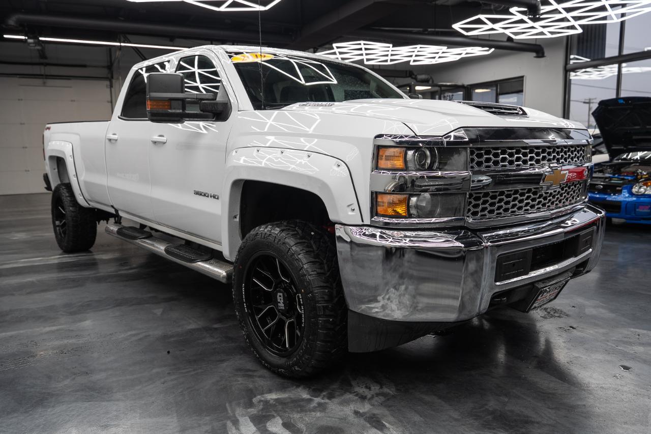 Chevrolet Silverado HD photo 8