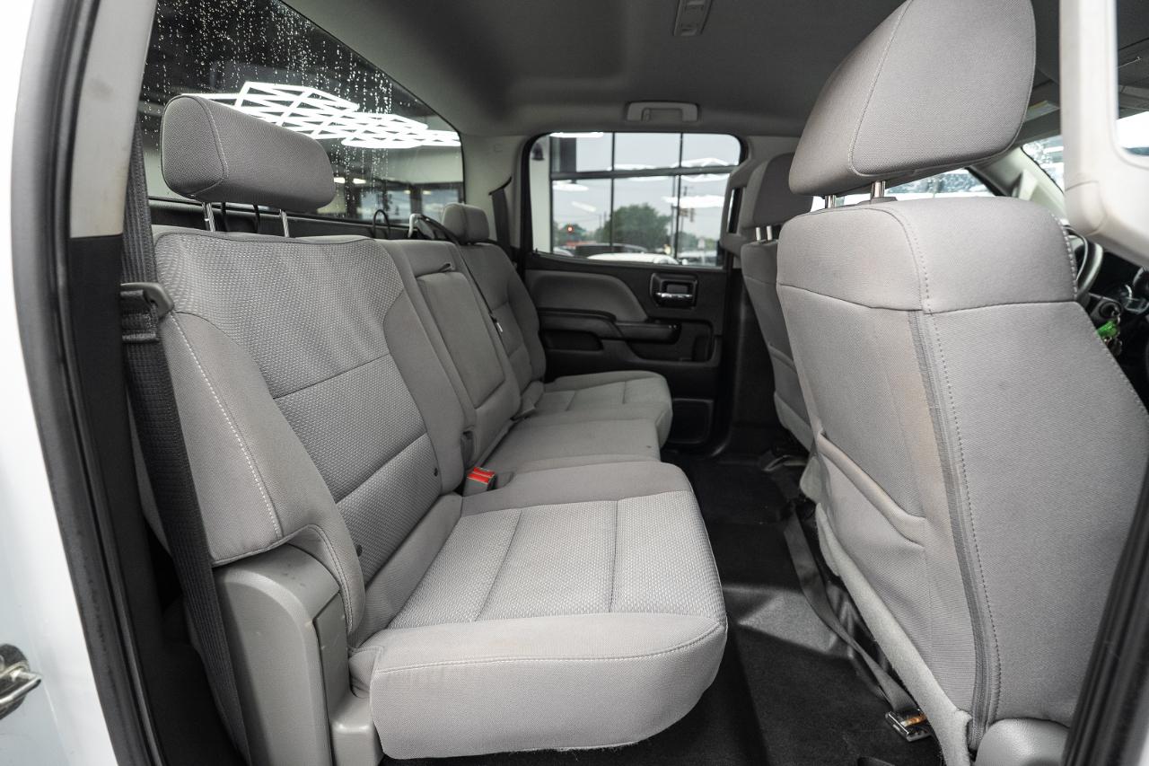 Chevrolet Silverado HD photo 14