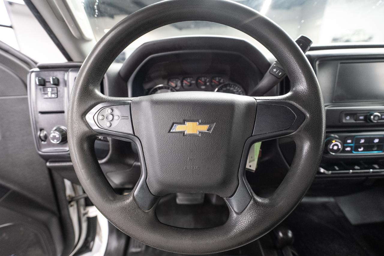 Chevrolet Silverado HD photo 16