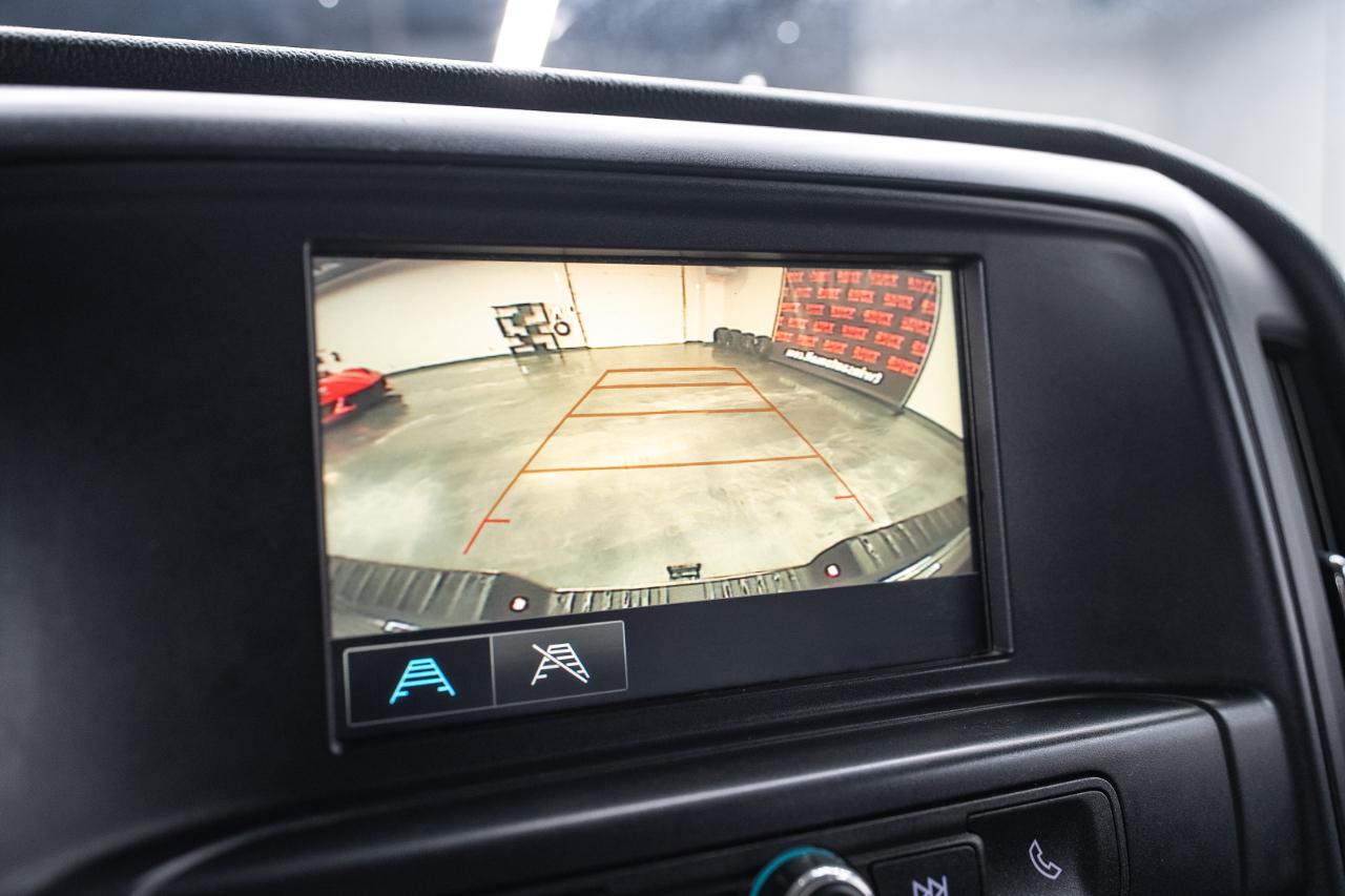 Chevrolet Silverado HD photo 17