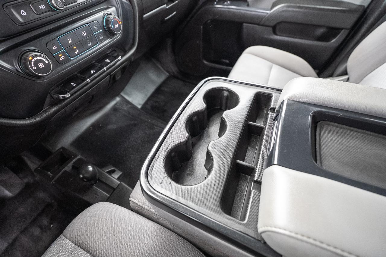 Chevrolet Silverado HD photo 18