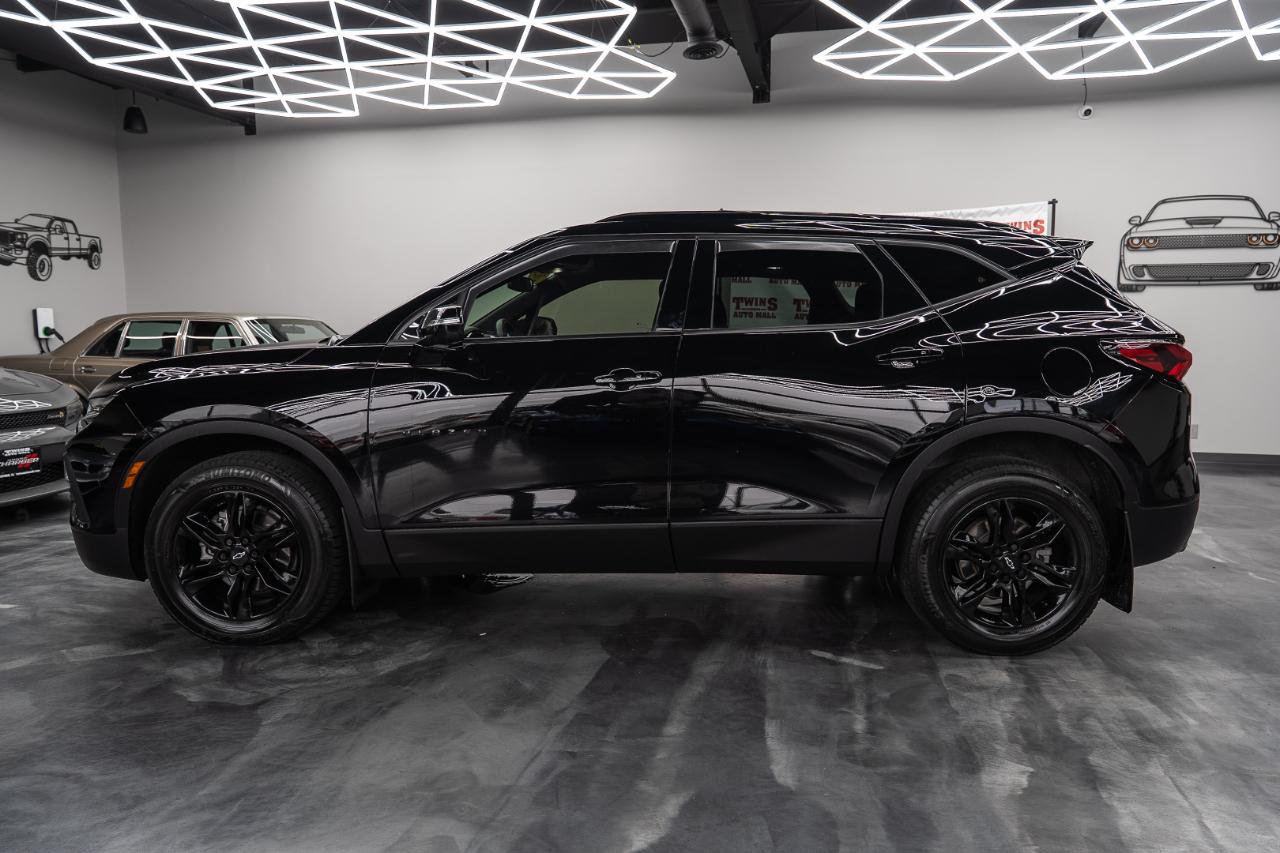 Chevrolet Blazer photo 3