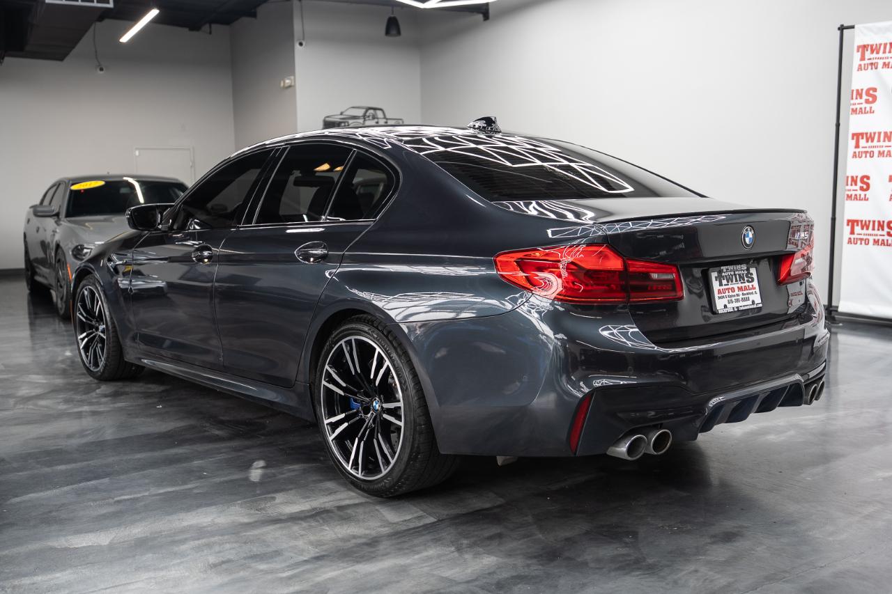 BMW M5 photo 4