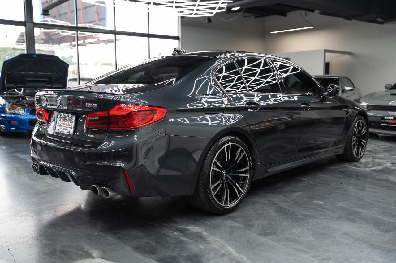 BMW M5 photo 6