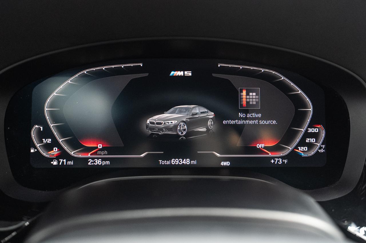 BMW M5 photo 17