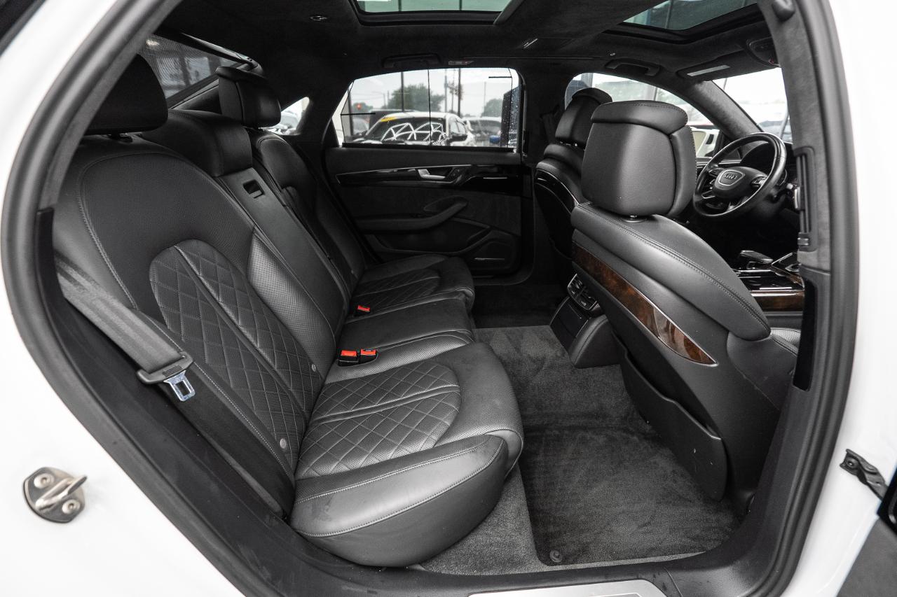 Audi A8 4.0T Sedan L quattro Tiptronic 2014