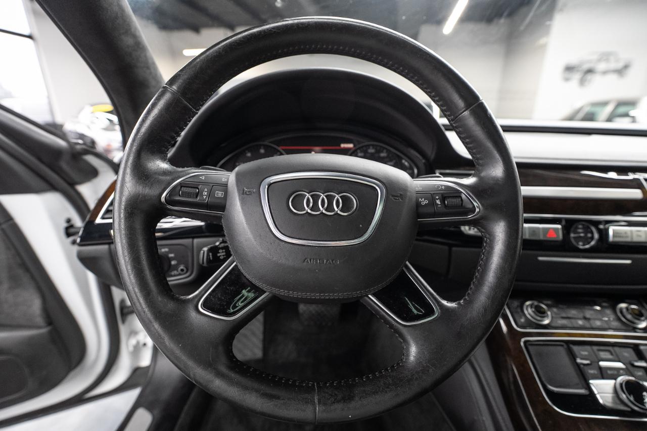 Audi A8 4.0T Sedan L quattro Tiptronic 2014