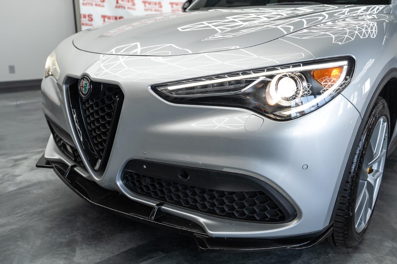 Alfa Romeo Stelvio photo 24