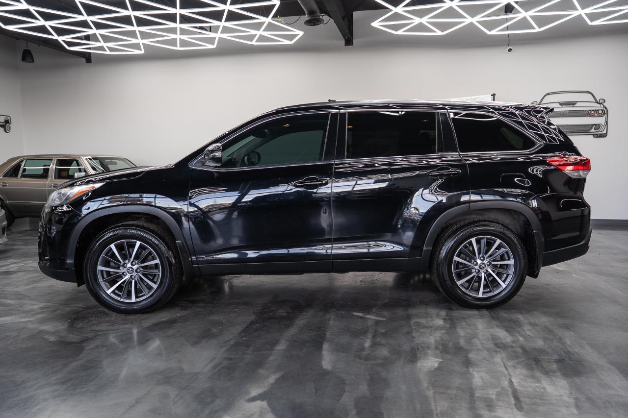 Toyota Highlander XLE AWD V6 2019