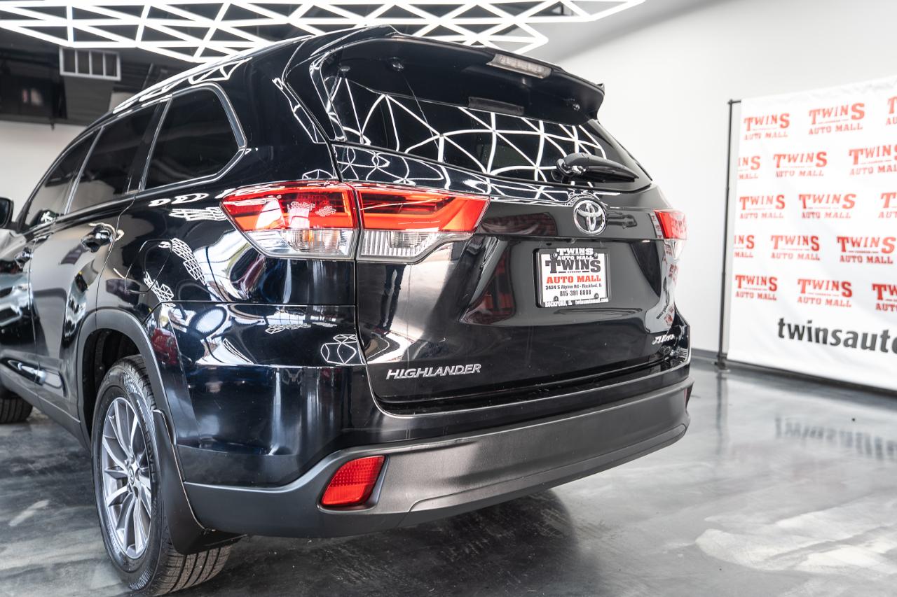 Toyota Highlander XLE AWD V6 2019