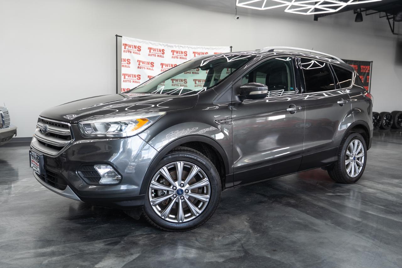 Ford Escape photo 2
