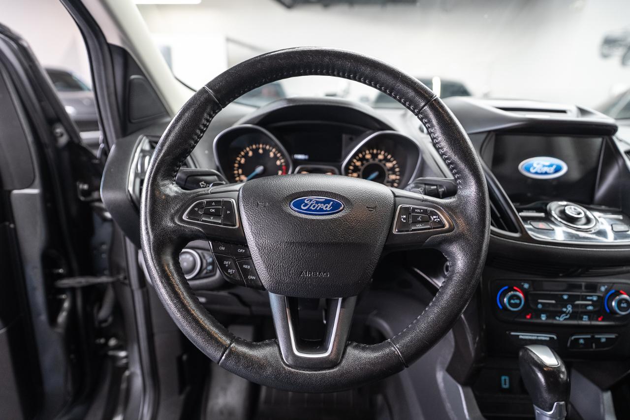 Ford Escape photo 16