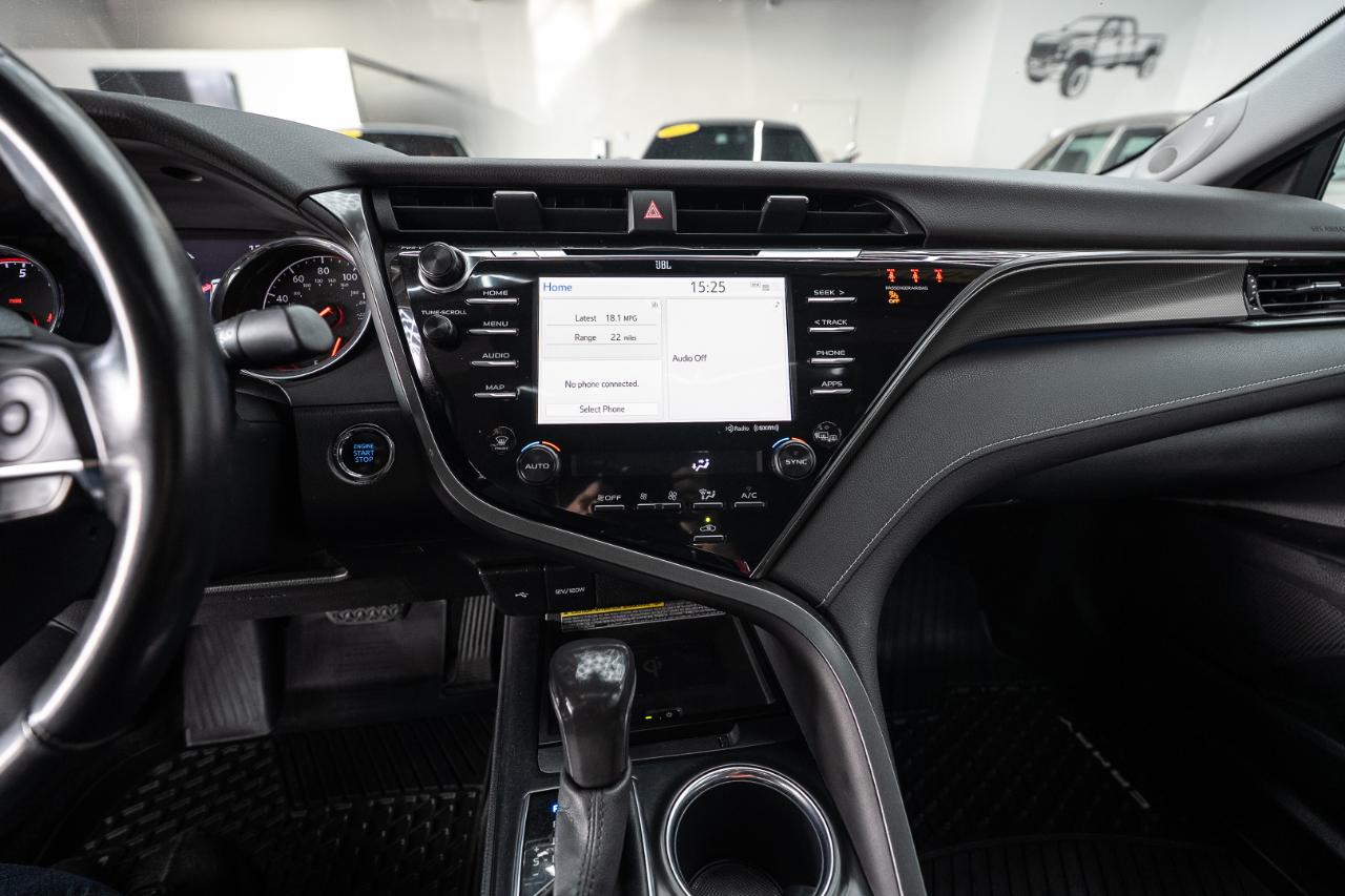 Toyota Camry XSE V6 2020