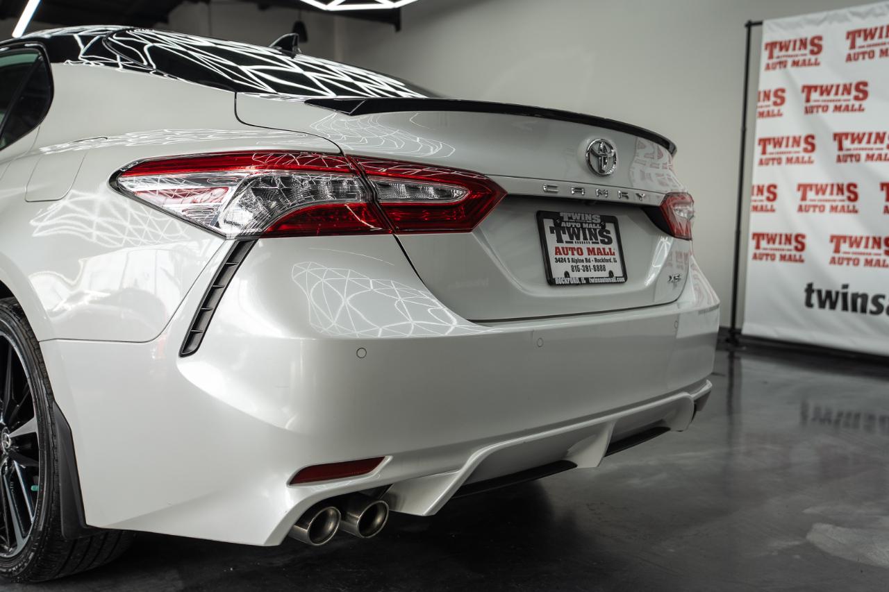 Toyota Camry XSE V6 2020