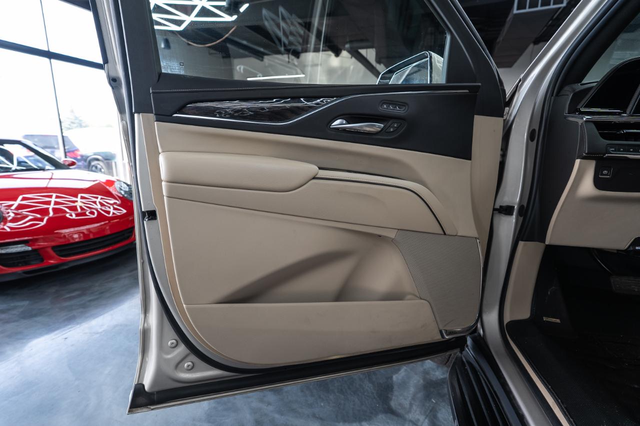 Cadillac Escalade ESV Premium Luxury 4WD 2023