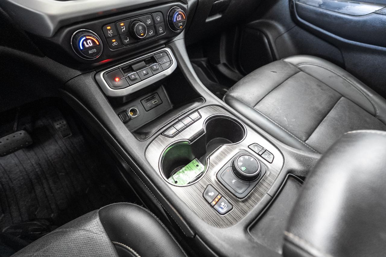 GMC Acadia photo 19