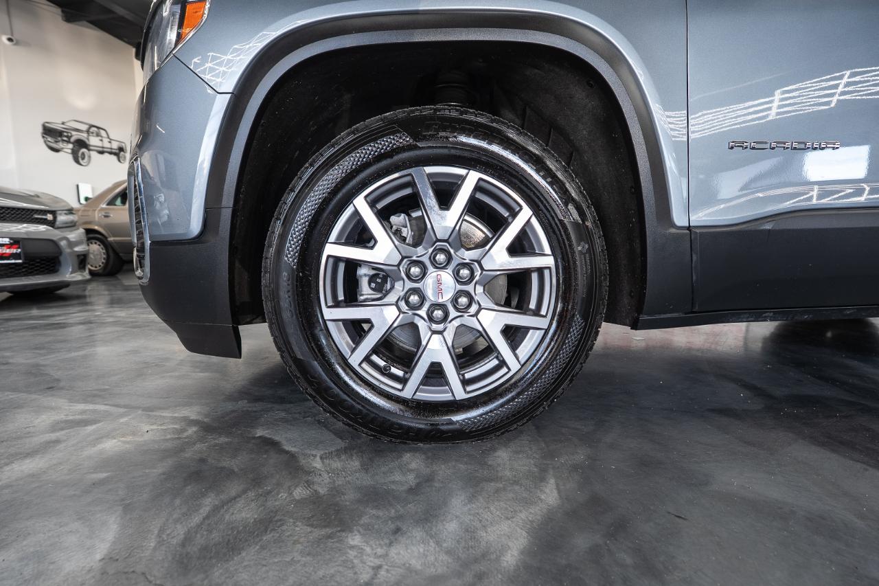 GMC Acadia photo 23