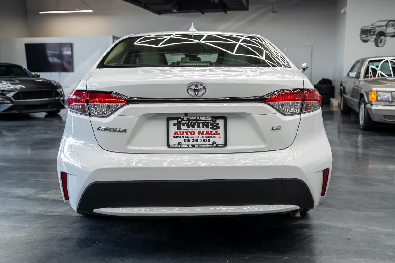 Toyota Corolla LE 2021