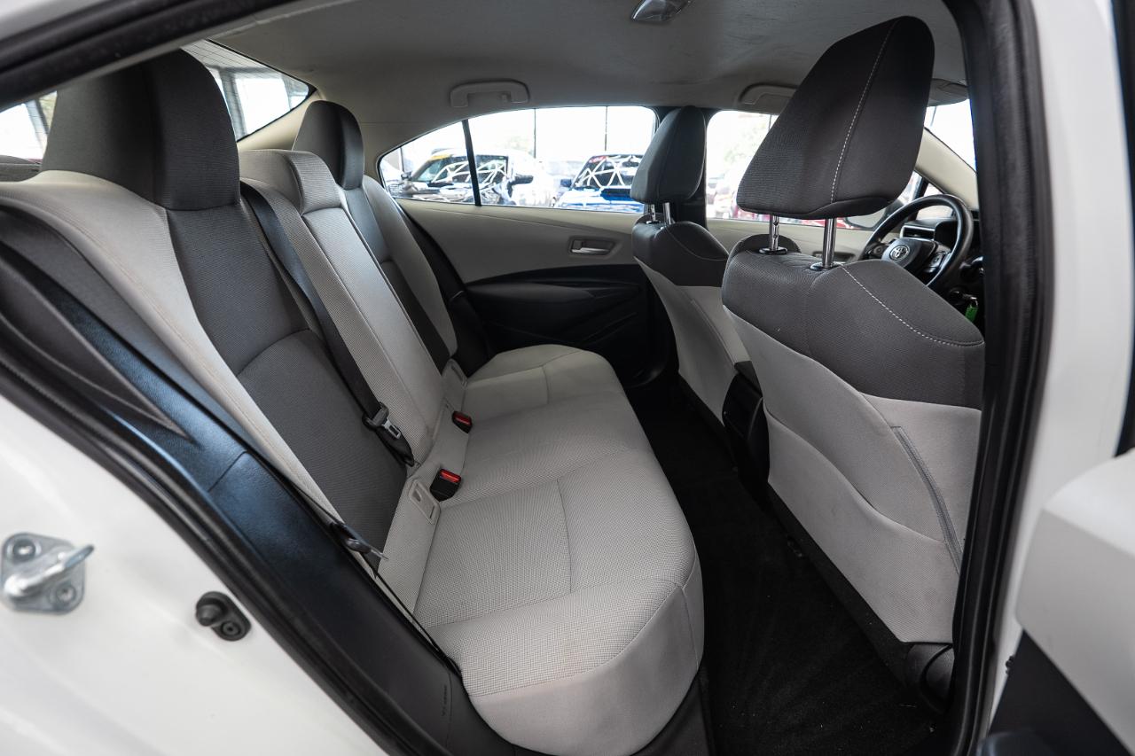 Toyota Corolla LE 2021