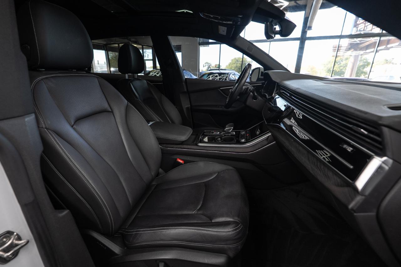 Audi Q8 photo 16