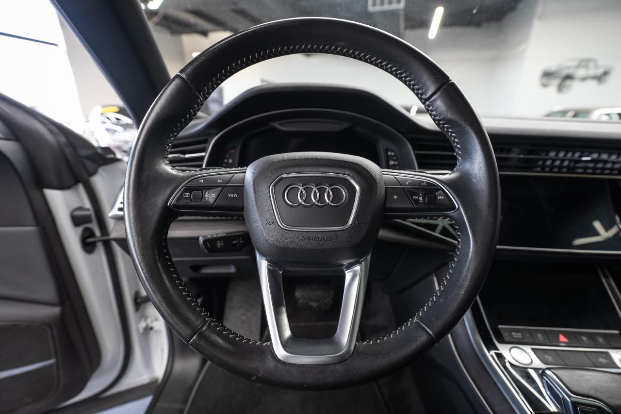 Audi Q8 photo 17