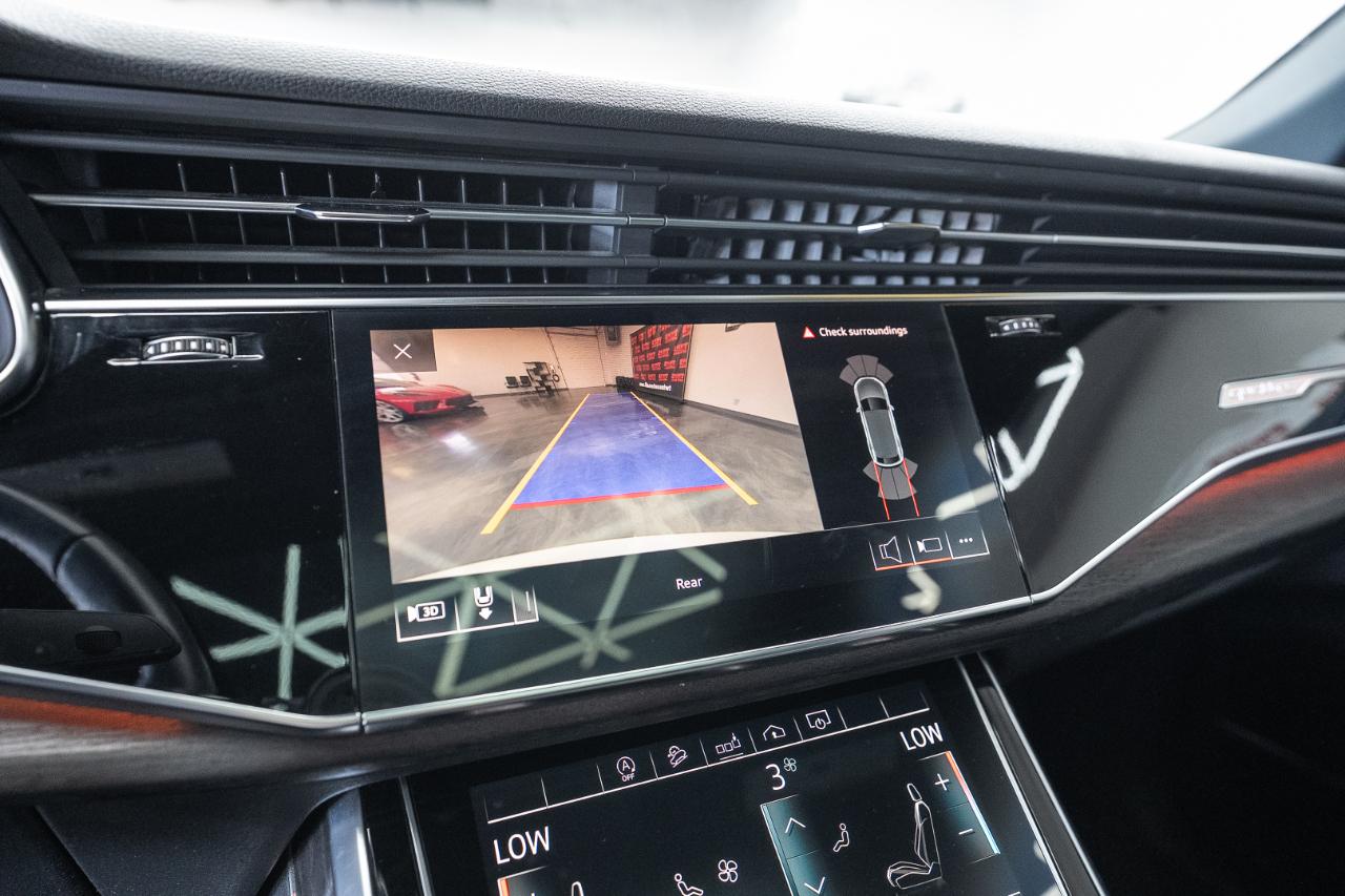 Audi Q8 photo 18