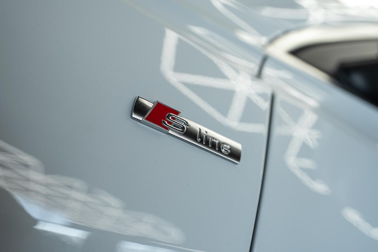 Audi Q8 photo 24