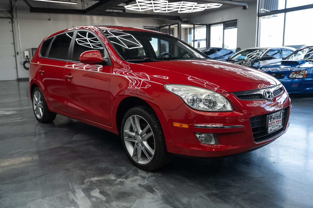 Hyundai Elantra photo 8