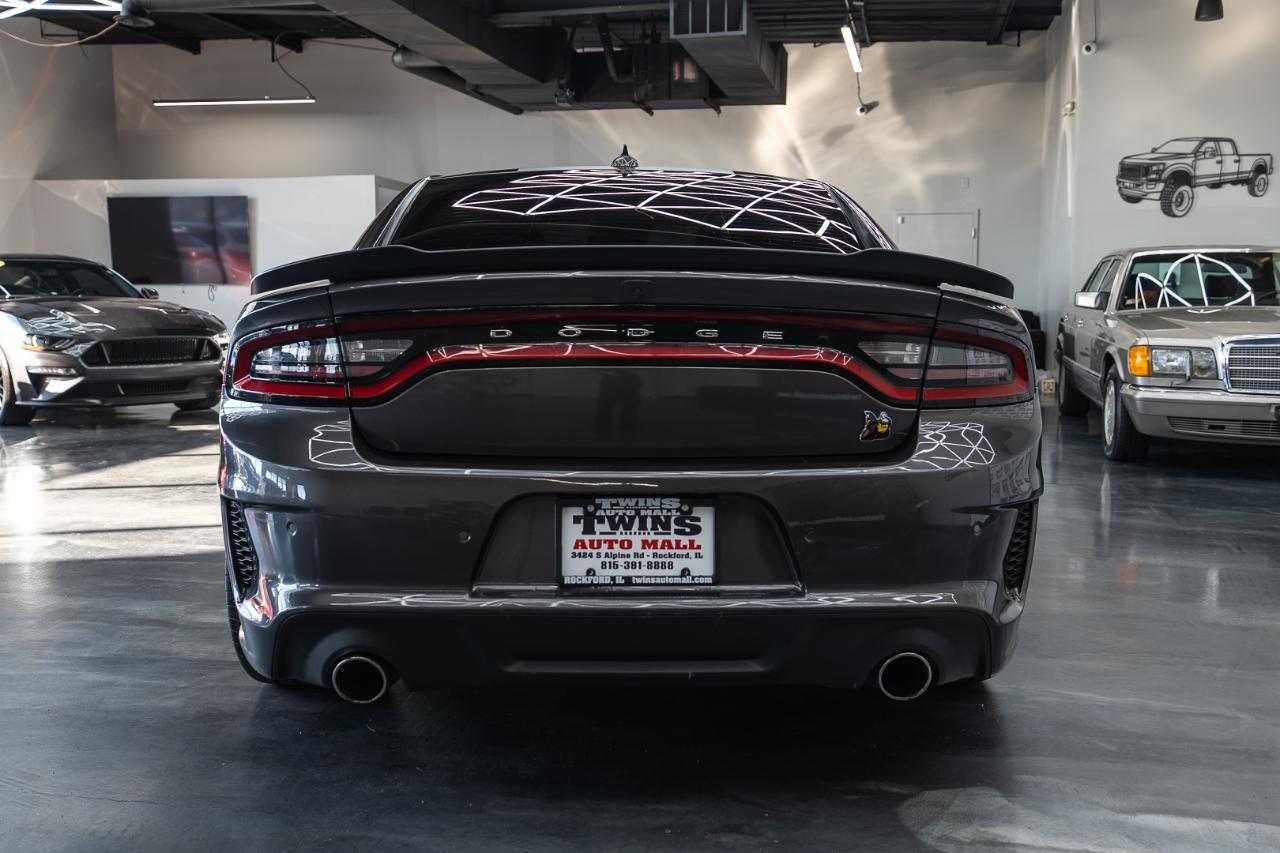 Dodge Charger photo 5
