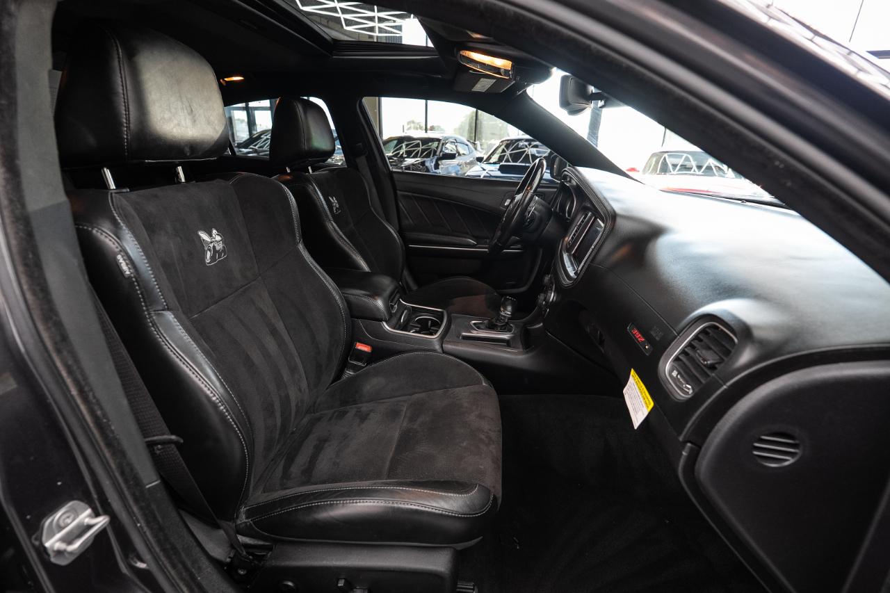 Dodge Charger photo 15