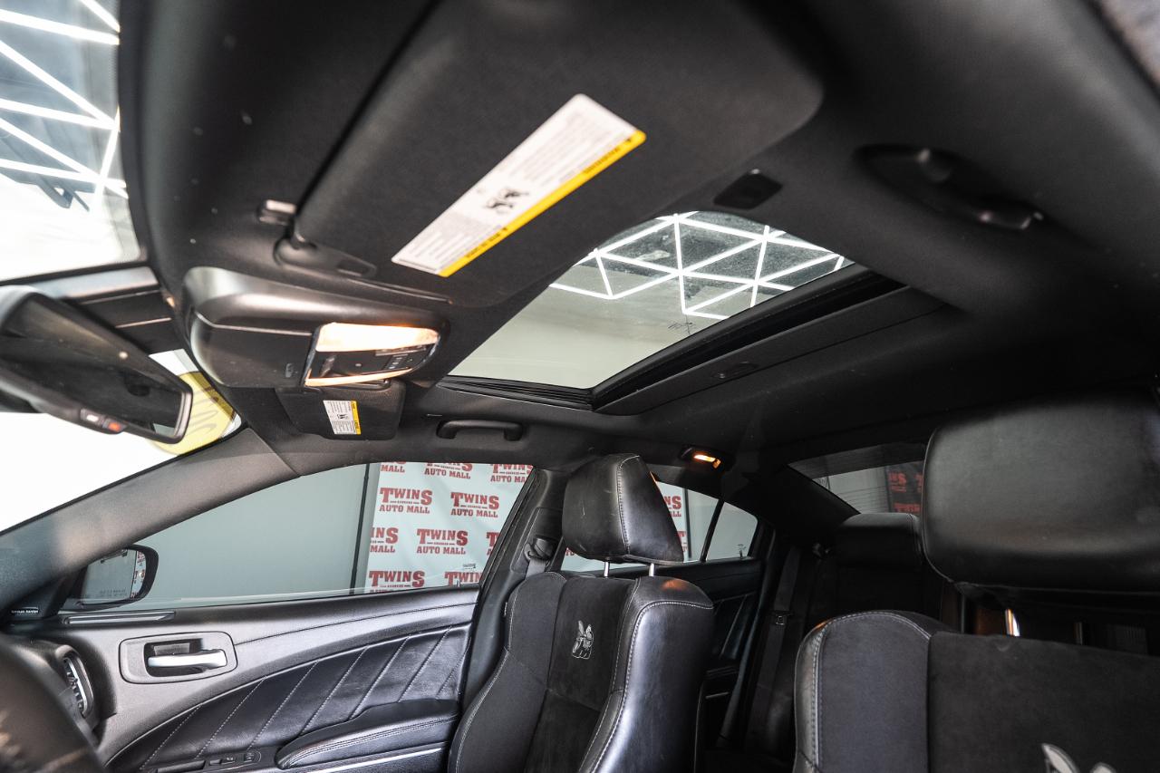 Dodge Charger photo 22