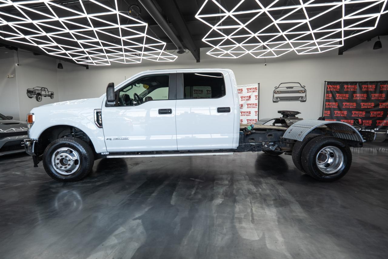 Ford F-350 Chassis Cab  2022