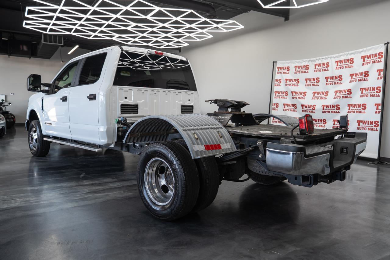 Ford F-350 Chassis Cab  2022
