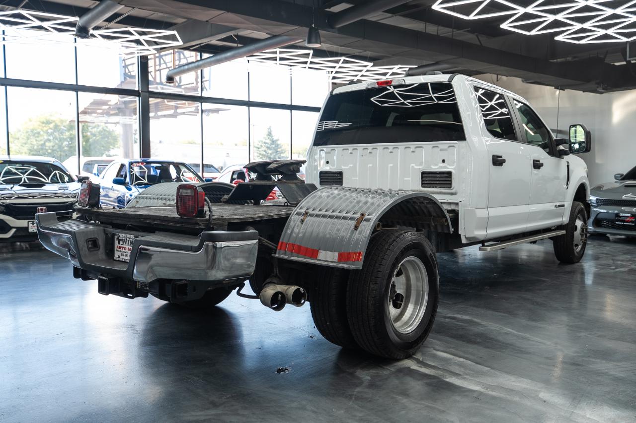 Ford F-350 Chassis Cab  2022
